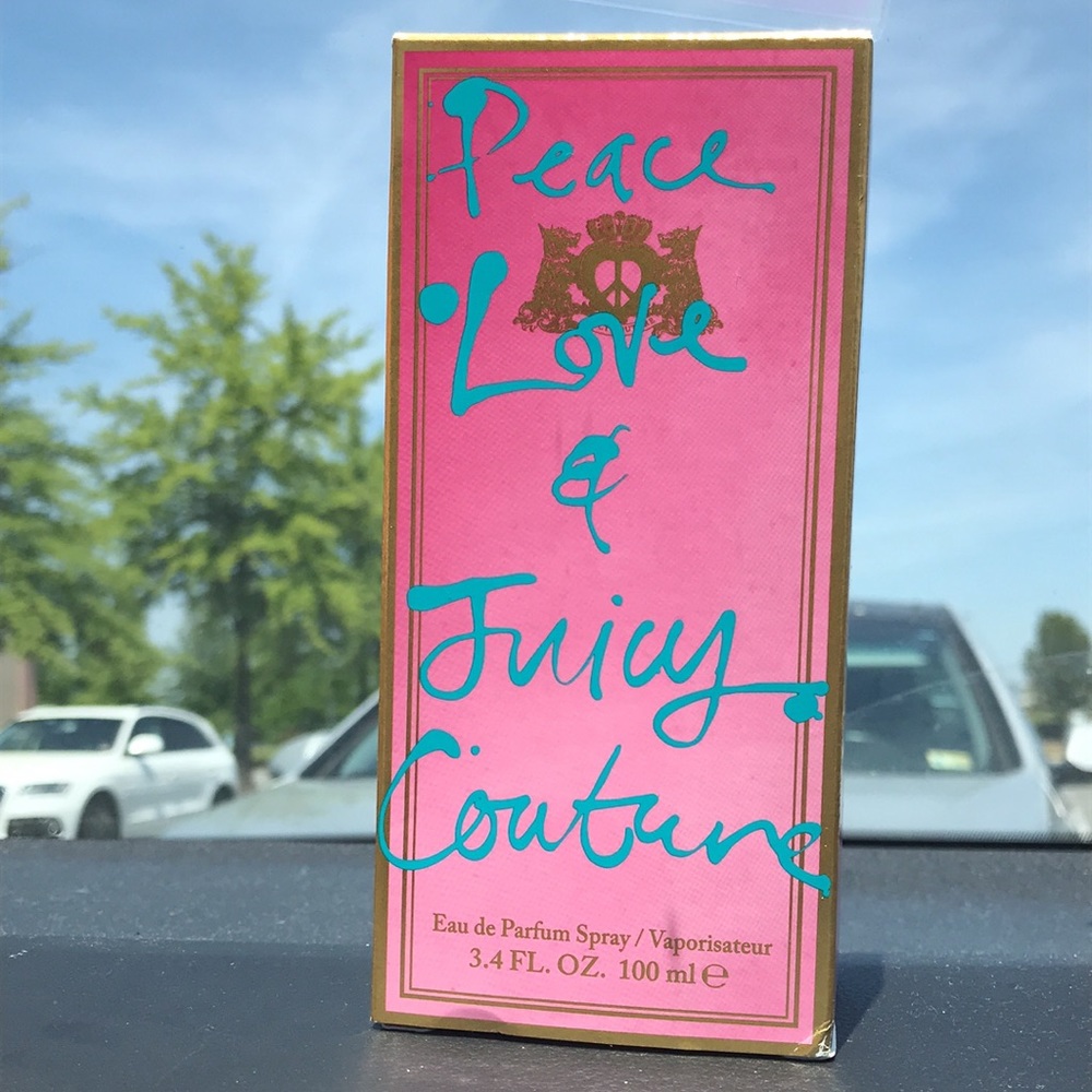 Juicycouture bottle  brand new-3.5fl free shipping